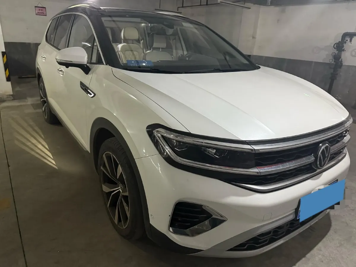 2021 Volkswagen Talagon 2.5T 299HP V6 7DCT,autocango,china used car exporter,china ev exporter,chinese used car exporter,chinese used ev exporter