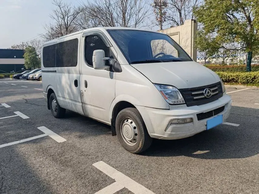 2021 MAXUS XinTu V80 2.0T 139HP L4 6MT,autocango,china used car exporter,china ev exporter,chinese used car exporter,chinese used ev exporter