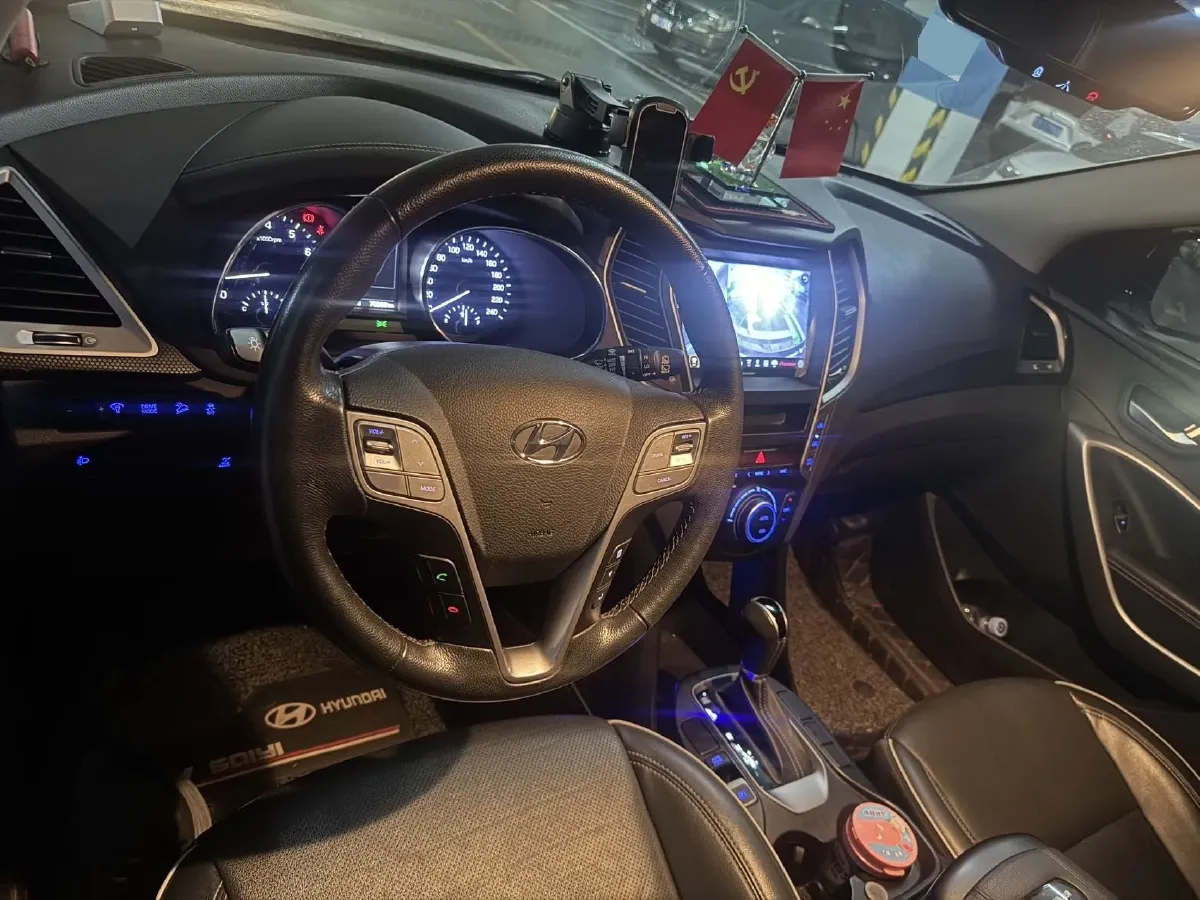 2017 Hyundai Santafe 2.0T 245HP L4 6AT,autocango,china used car exporter,china ev exporter,chinese used car exporter,chinese used ev exporter