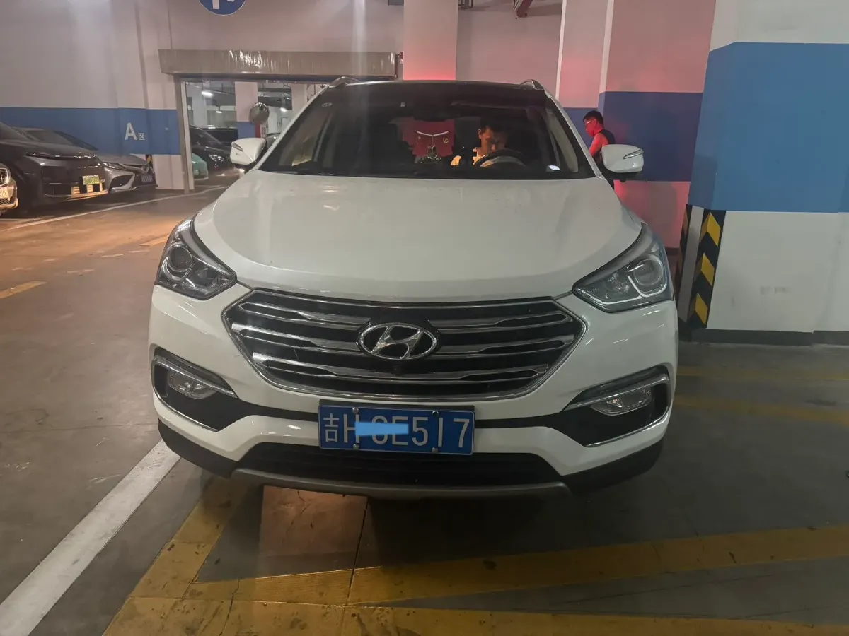 2017 Hyundai Santafe 2.0T 245HP L4 6AT,autocango,china used car exporter,china ev exporter,chinese used car exporter,chinese used ev exporter