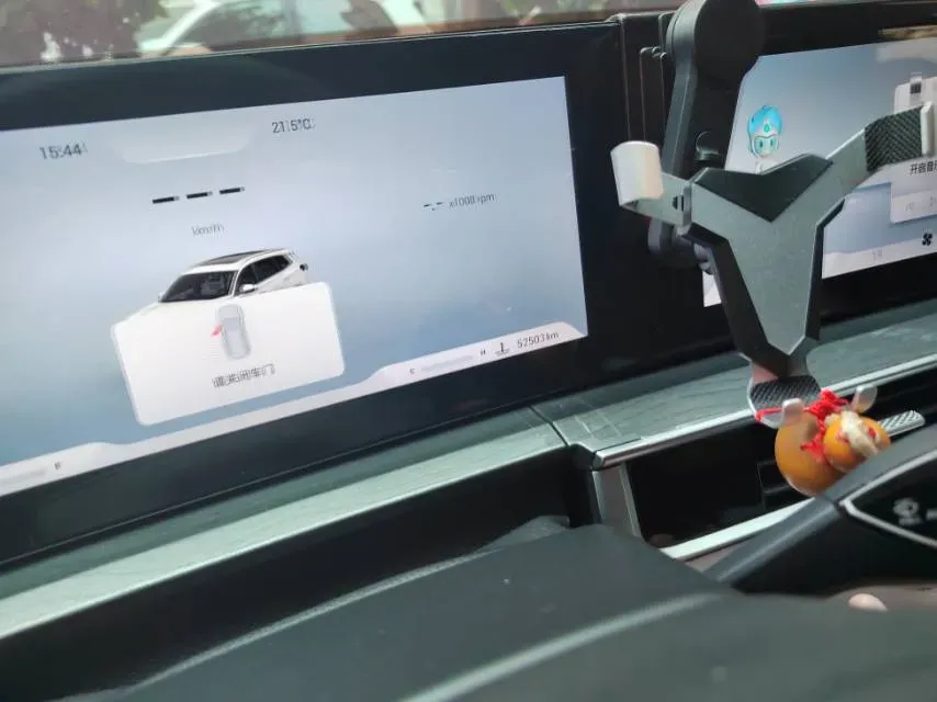 2024 Chery Tiggo 8 PRO 2.0T 254HP L4 7DCT,autocango,china used car exporter,china ev exporter,chinese used car exporter,chinese used ev exporter