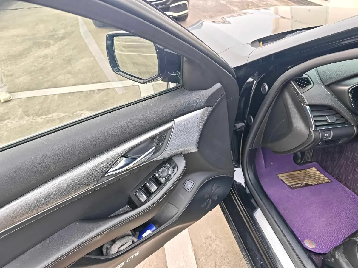 2021 Cadillac CT5 2.0T 237HP L4 10AT,autocango,china used car exporter,china ev exporter,chinese used car exporter,chinese used ev exporter