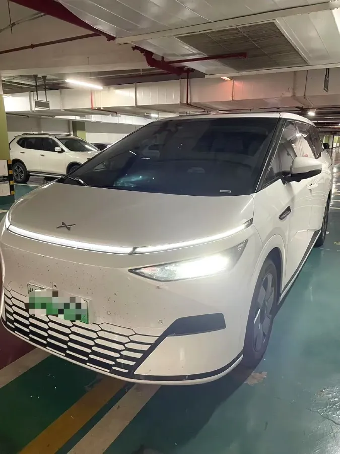2024 Xpeng X9 BEV 101.5KWH,autocango,china used car exporter,china ev exporter,chinese used car exporter,chinese used ev exporter
