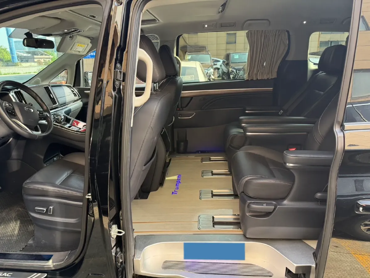 2021 GAC Trumpchi M8 2.0T 252HP L4 8AT,autocango,china used car exporter,china ev exporter,chinese used car exporter,chinese used ev exporter