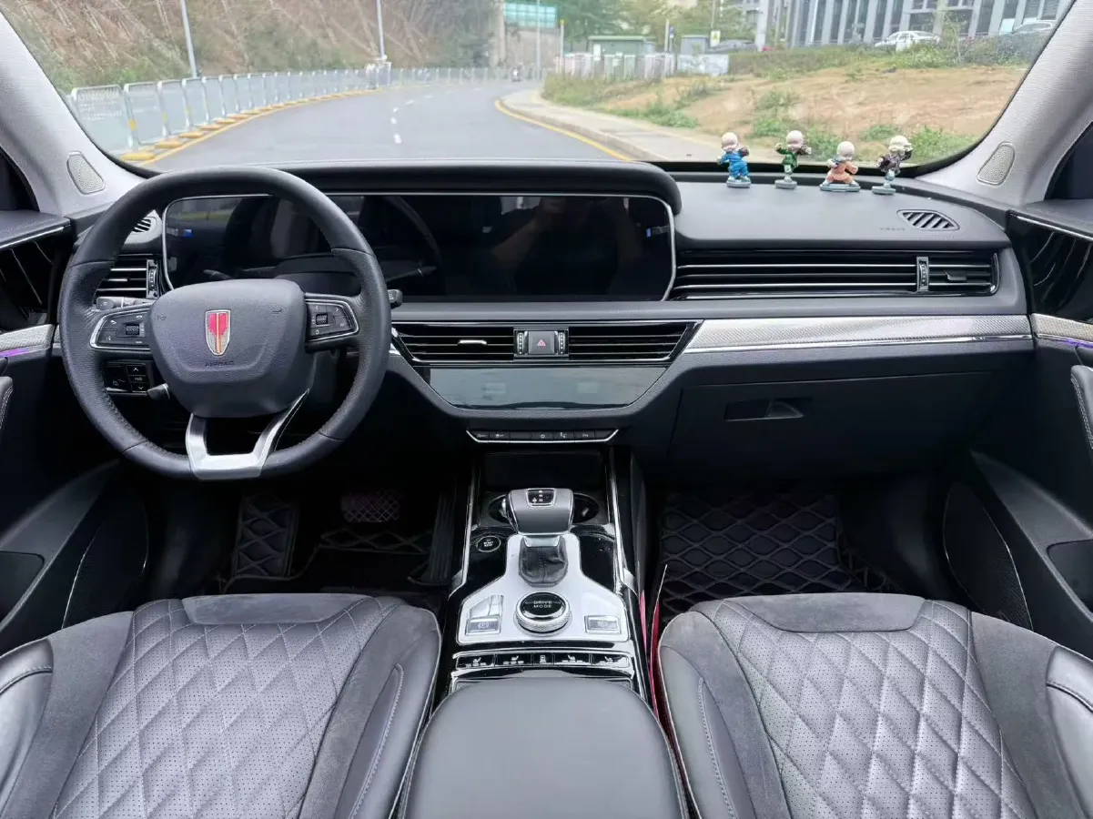 2019 HongQi HS5 2.0T 224HP L4 6AT,autocango,china used car exporter,china ev exporter,chinese used car exporter,chinese used ev exporter