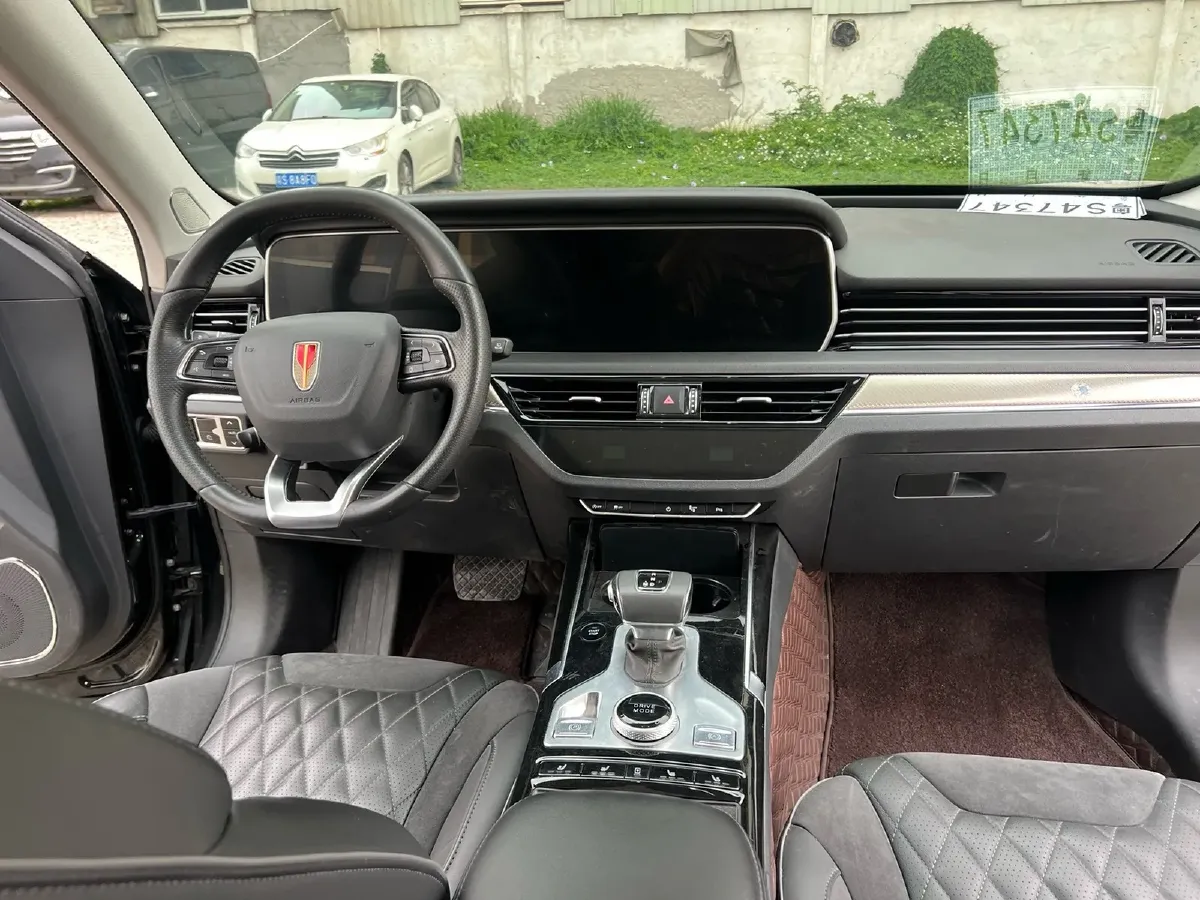 2022 HongQi HS5 2.0T 224HP L4 6AT,autocango,china used car exporter,china ev exporter,chinese used car exporter,chinese used ev exporter