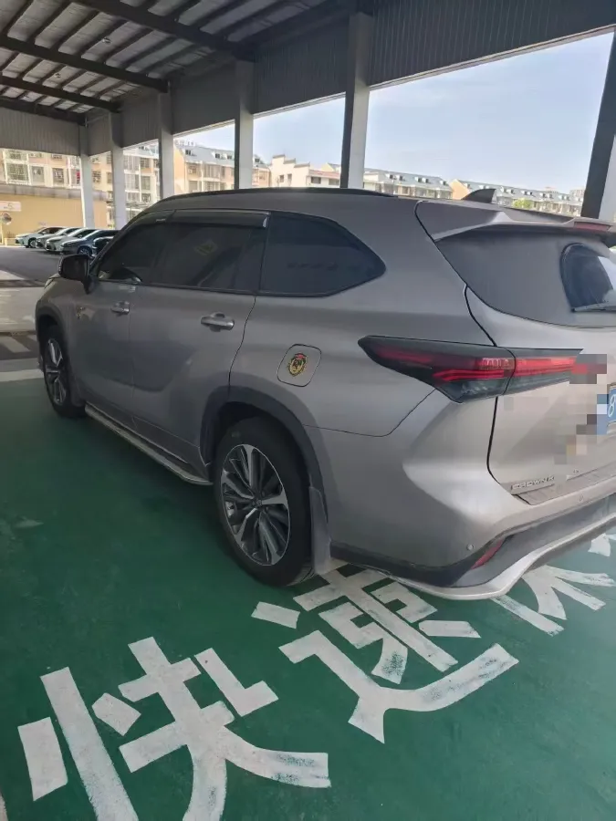 2024 Toyota Crown Kluger 2.5L 189HP L4 E-CVT Hybrid,autocango,china used car exporter,china ev exporter,chinese used car exporter,chinese used ev exporter