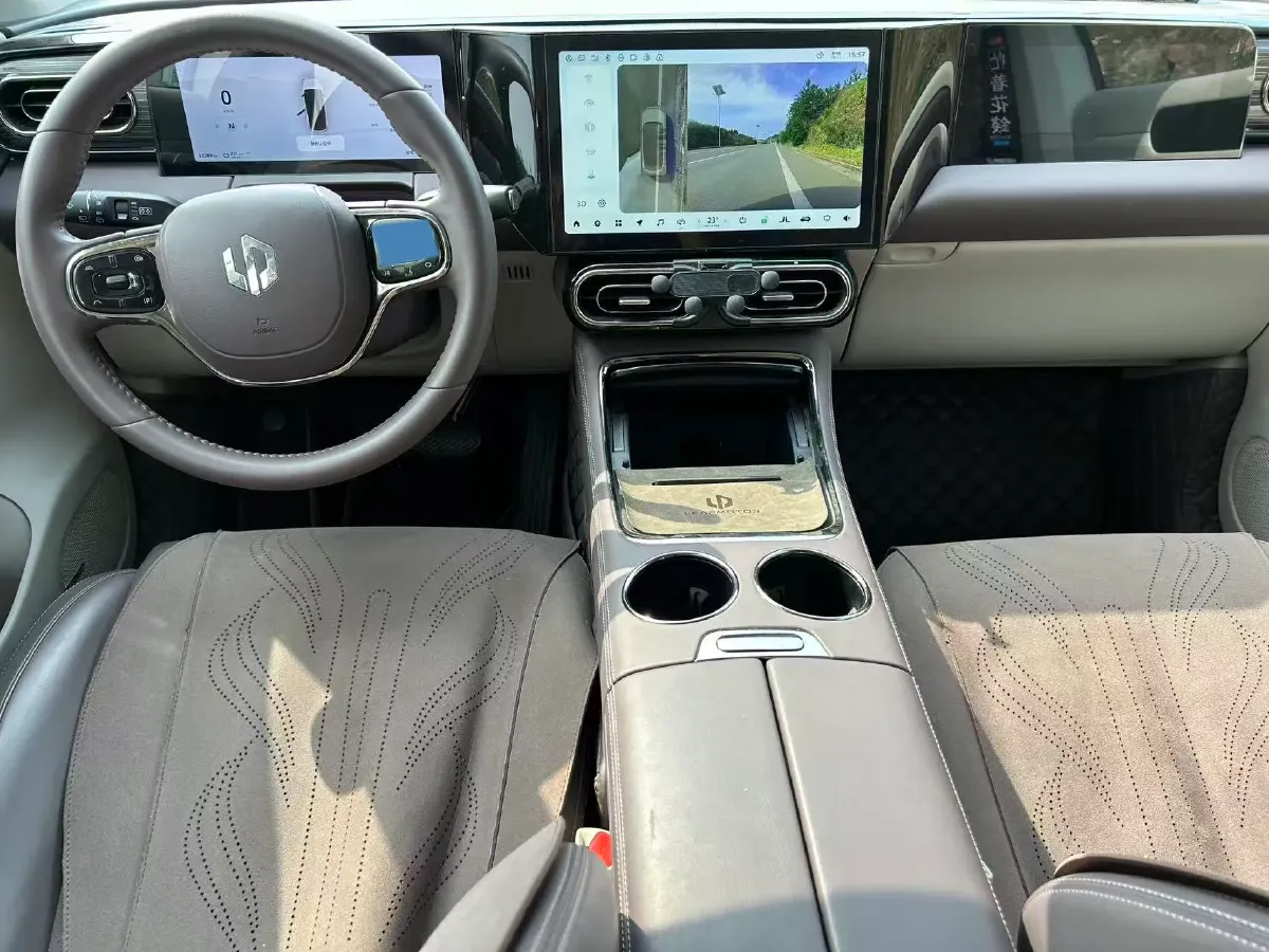 2023 Leapmotor C01 BEV 62.8KWH,autocango,china used car exporter,china ev exporter,chinese used car exporter,chinese used ev exporter