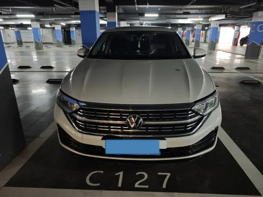 2023 Volkswagen Sagitar 1.5T 160HP L4 7DCT,autocango,china used car exporter,china ev exporter,chinese used car exporter,chinese used ev exporter