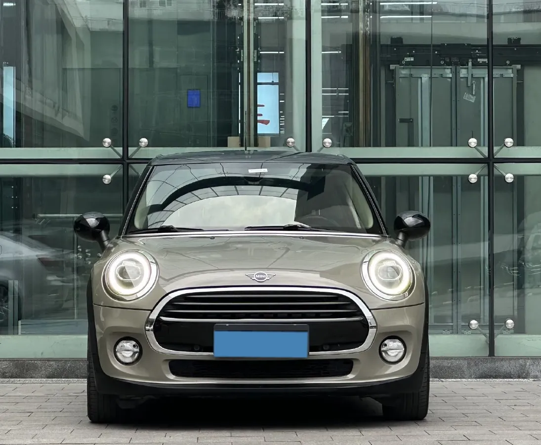 2018 MINI COUNTRYMAN 1.5T 136HP L3 6AT,autocango,china used car exporter,china ev exporter,chinese used car exporter,chinese used ev exporter