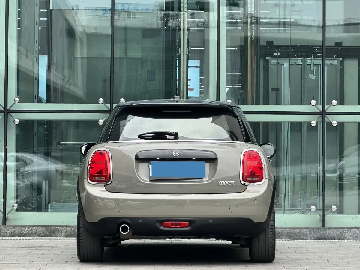 2018 MINI COUNTRYMAN 1.5T 136HP L3 6AT,autocango,china used car exporter,china ev exporter,chinese used car exporter,chinese used ev exporter
