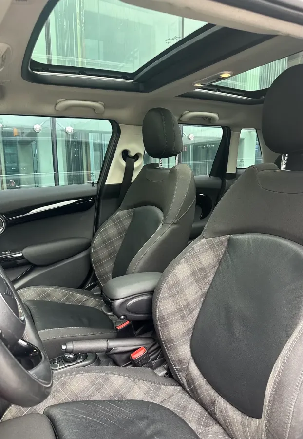 2018 MINI COUNTRYMAN 1.5T 136HP L3 6AT,autocango,china used car exporter,china ev exporter,chinese used car exporter,chinese used ev exporter