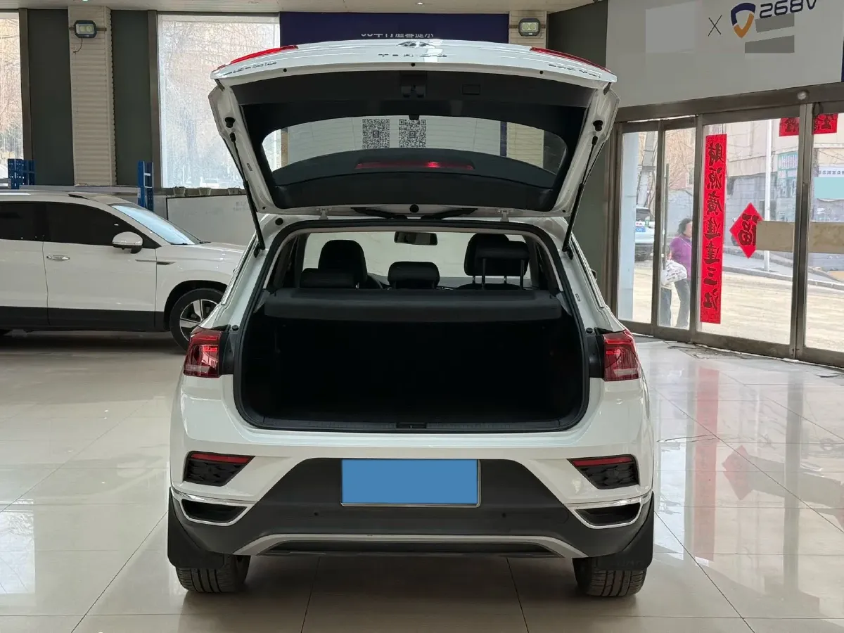 2022 Volkswagen T-Roc 1.4T 150HP L4 7DCT,autocango,china used car exporter,china ev exporter,chinese used car exporter,chinese used ev exporter