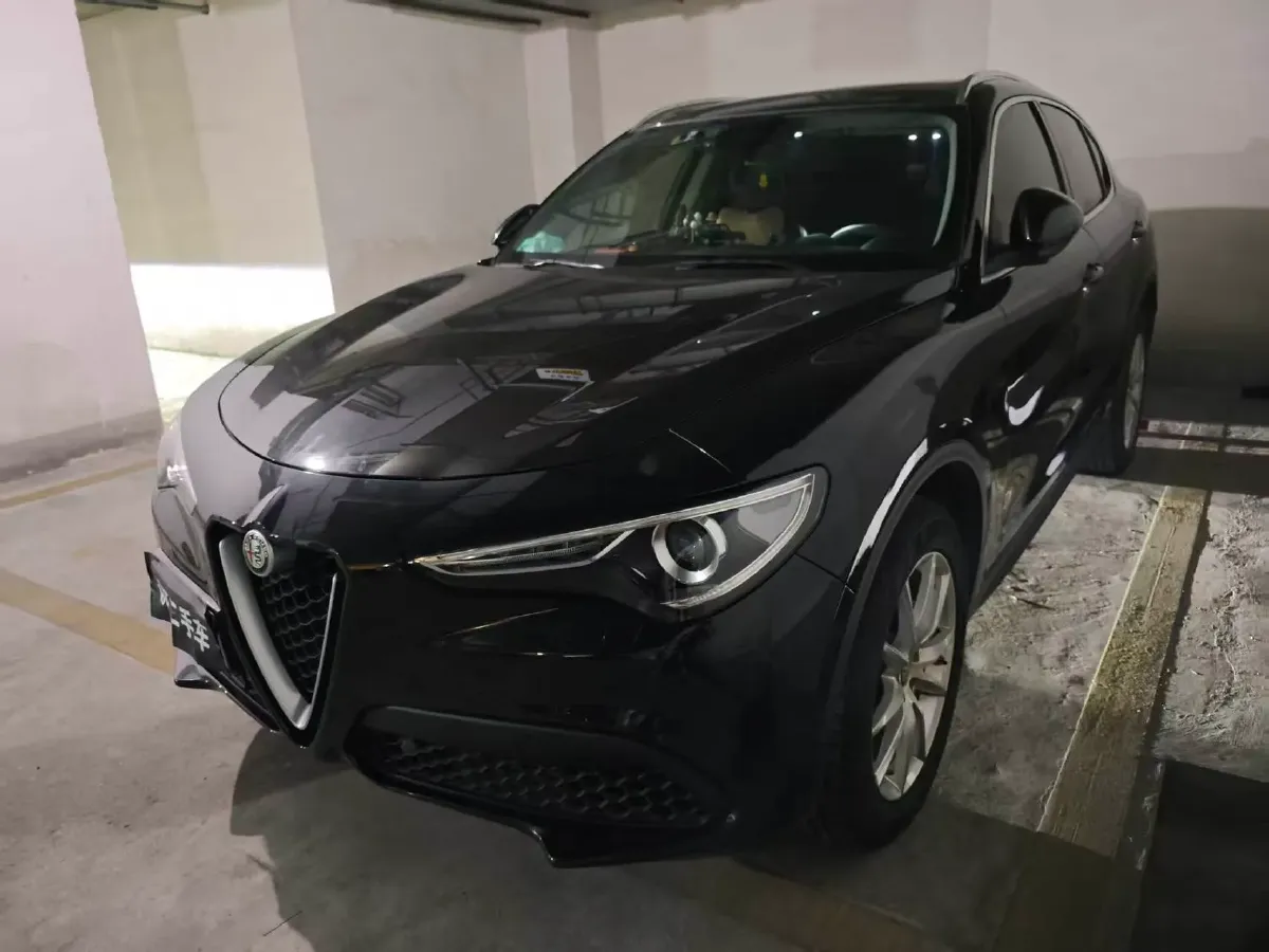 2017 Jaguar XE 2.0T 240HP L4 8AT,autocango,china used car exporter,china ev exporter,chinese used car exporter,chinese used ev exporter