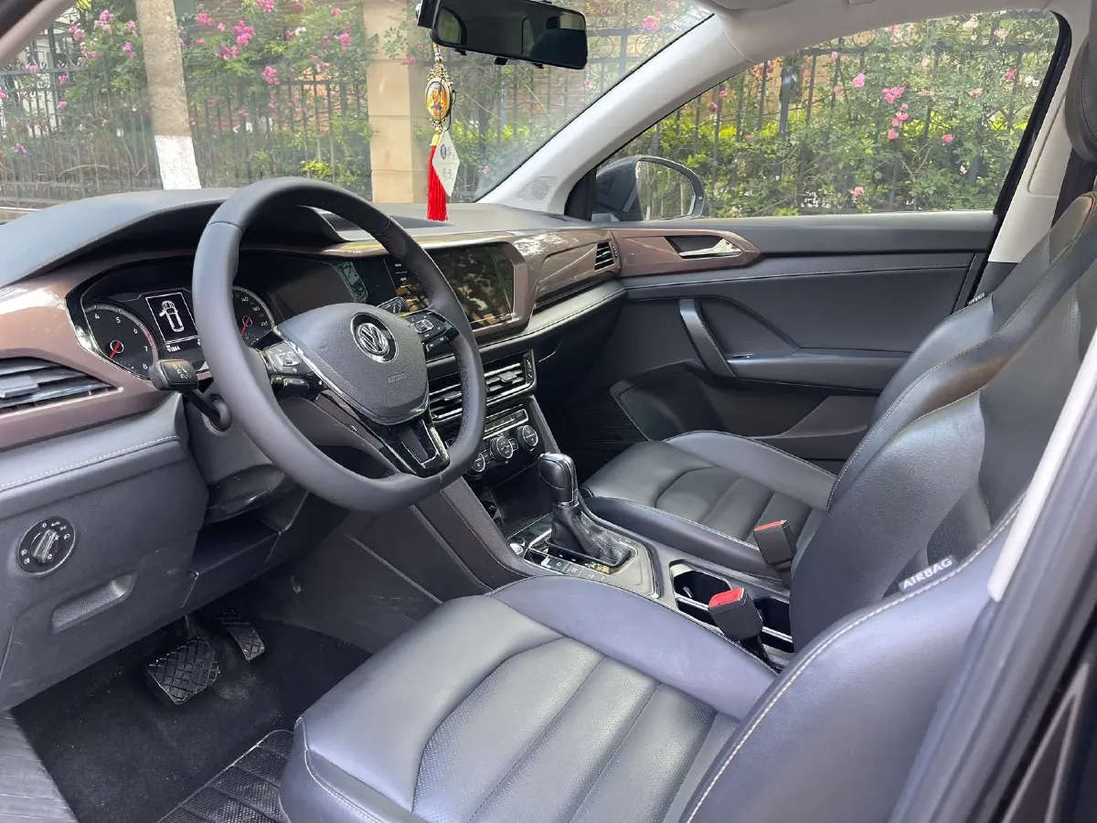 2020 Volkswagen Tharu 2.0T 186HP L4 7DCT,autocango,china used car exporter,china ev exporter,chinese used car exporter,chinese used ev exporter