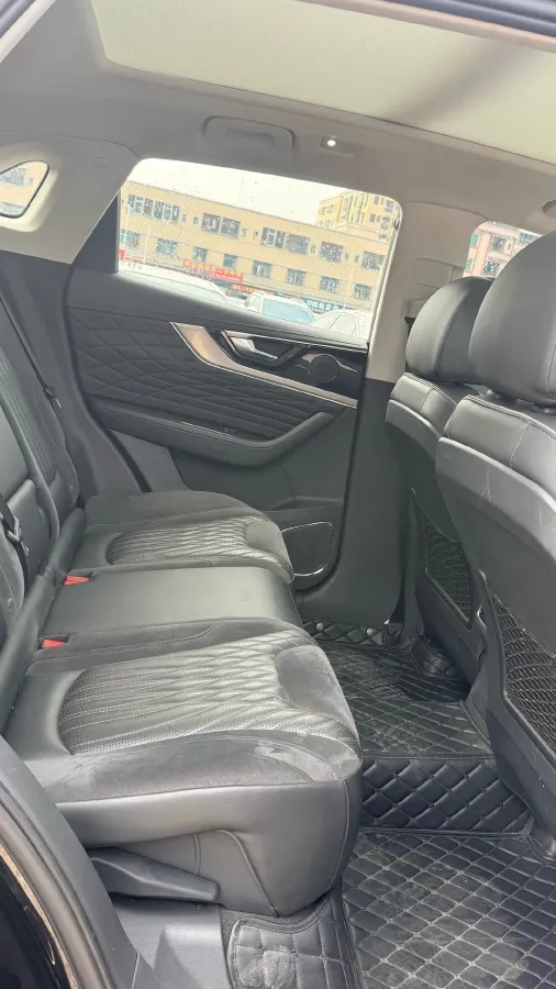 2022 HongQi HS5 2.0T 224HP L4 6AT,autocango,china used car exporter,china ev exporter,chinese used car exporter,chinese used ev exporter