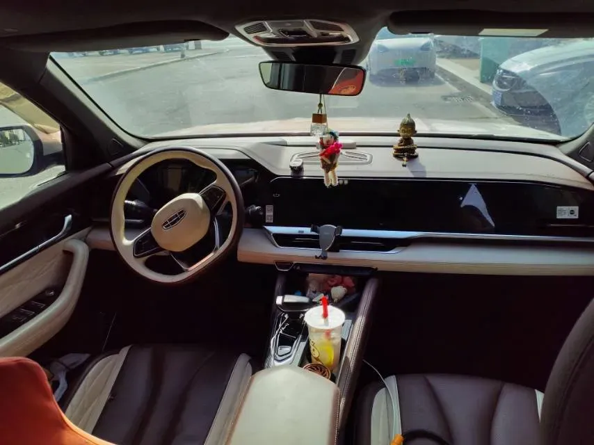 2021 Geely Monjaro 2.0T 218HP L4 7DCT,autocango,china used car exporter,china ev exporter,chinese used car exporter,chinese used ev exporter