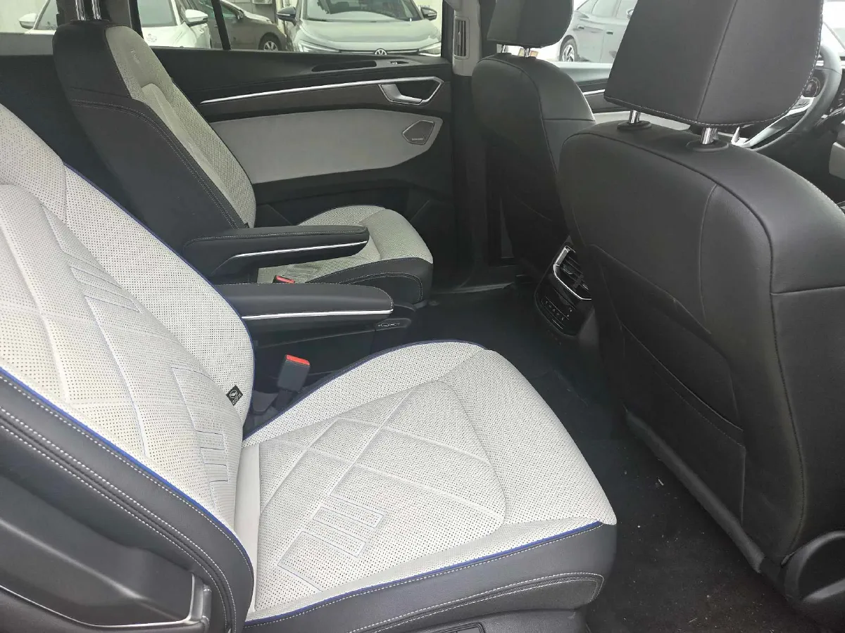 2026 Volkswagen Talagon 2.0T 272HP L4 7DCT,autocango,china used car exporter,china ev exporter,chinese used car exporter,chinese used ev exporter