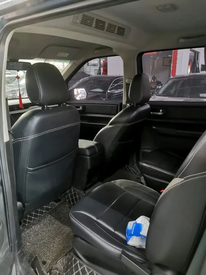 2019 WuLing HongGuang Plus 1.5T 147HP L4 6MT,autocango,china used car exporter,china ev exporter,chinese used car exporter,chinese used ev exporter