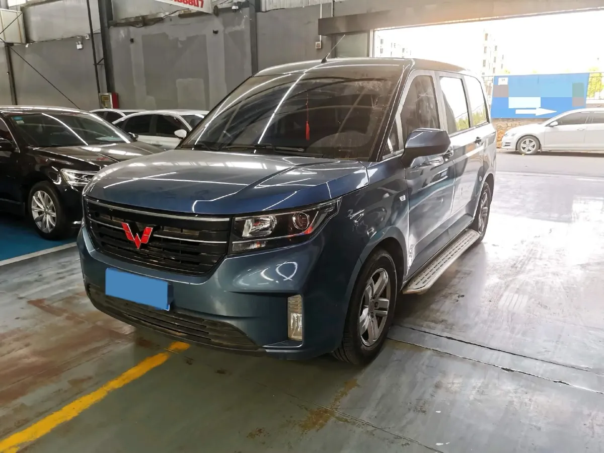 2019 WuLing HongGuang Plus 1.5T 147HP L4 6MT,autocango,china used car exporter,china ev exporter,chinese used car exporter,chinese used ev exporter