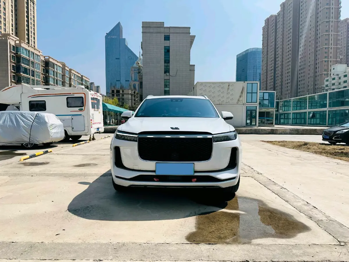 2020 Li ONE Range Extended 131HP REEV 40.5KWH,autocango,china used car exporter,china ev exporter,chinese used car exporter,chinese used ev exporter