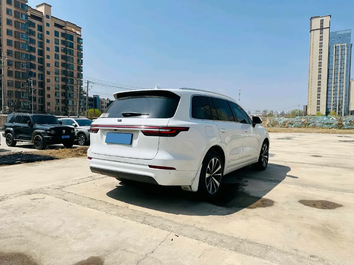2020 Li ONE Range Extended 131HP REEV 40.5KWH,autocango,china used car exporter,china ev exporter,chinese used car exporter,chinese used ev exporter