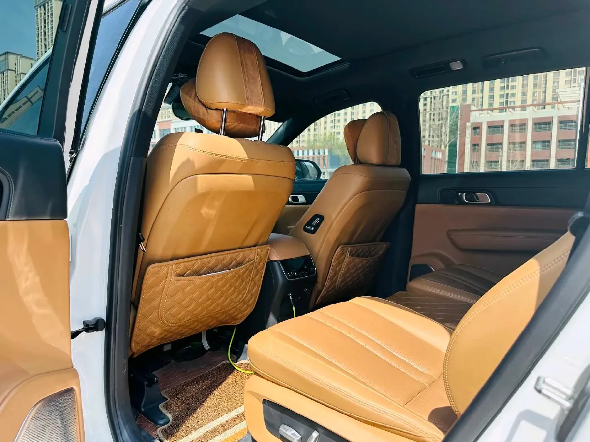 2020 Li ONE Range Extended 131HP REEV 40.5KWH,autocango,china used car exporter,china ev exporter,chinese used car exporter,chinese used ev exporter