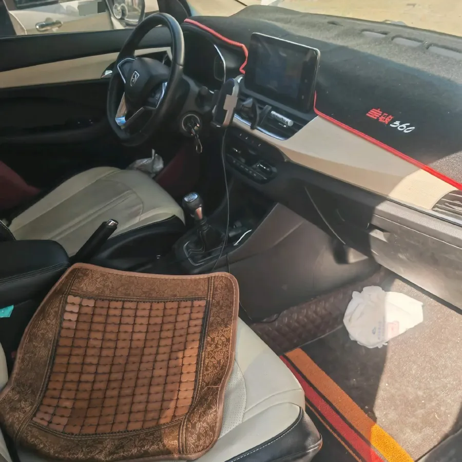 2018 BaoJun 360 1.5L 112HP L4 6MT,autocango,china used car exporter,china ev exporter,chinese used car exporter,chinese used ev exporter