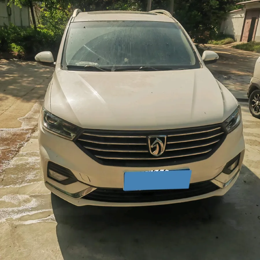 2018 BaoJun 360 1.5L 112HP L4 6MT,autocango,china used car exporter,china ev exporter,chinese used car exporter,chinese used ev exporter