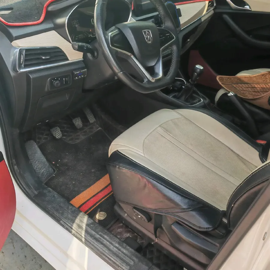 2018 BaoJun 360 1.5L 112HP L4 6MT,autocango,china used car exporter,china ev exporter,chinese used car exporter,chinese used ev exporter