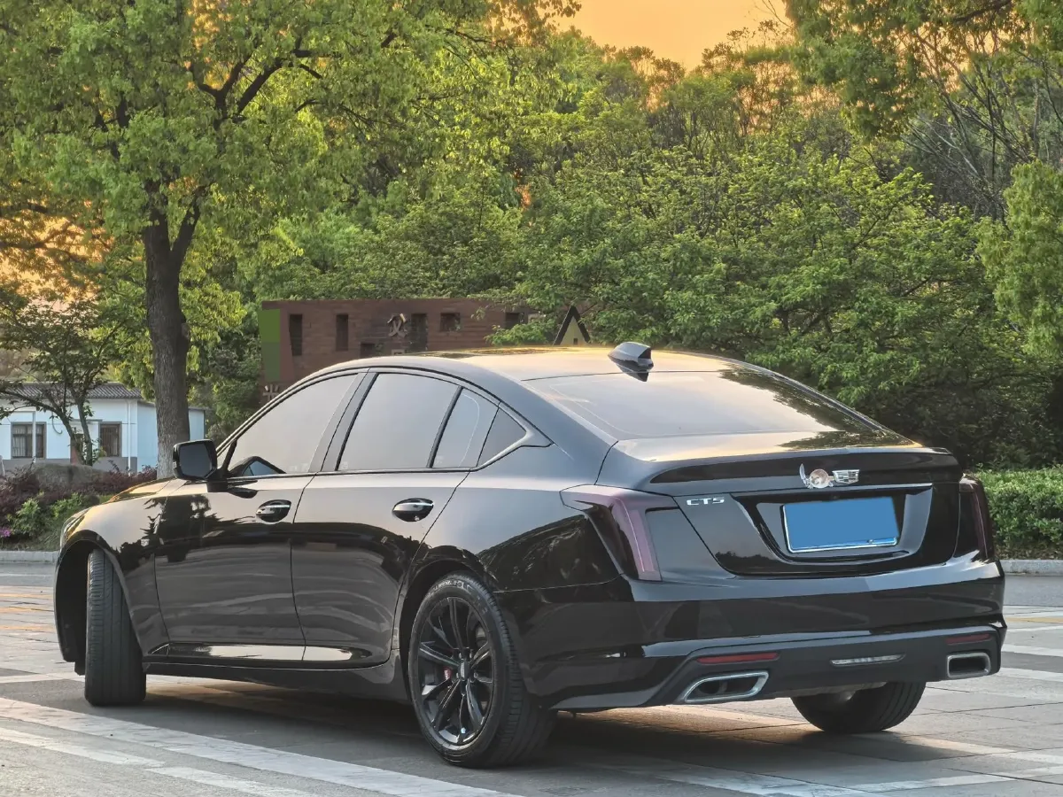 2024 Cadillac CT5 2.0T 237HP L4 10AT,autocango,china used car exporter,china ev exporter,chinese used car exporter,chinese used ev exporter