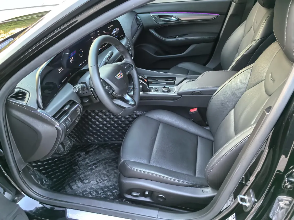 2024 Cadillac CT5 2.0T 237HP L4 10AT,autocango,china used car exporter,china ev exporter,chinese used car exporter,chinese used ev exporter