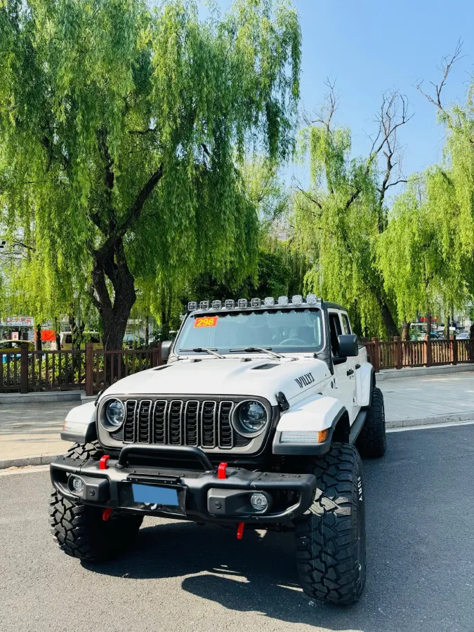 2022 Jeep Gladiator 3.6L 284HP V6 8AT,autocango,china used car exporter,china ev exporter,chinese used car exporter,chinese used ev exporter