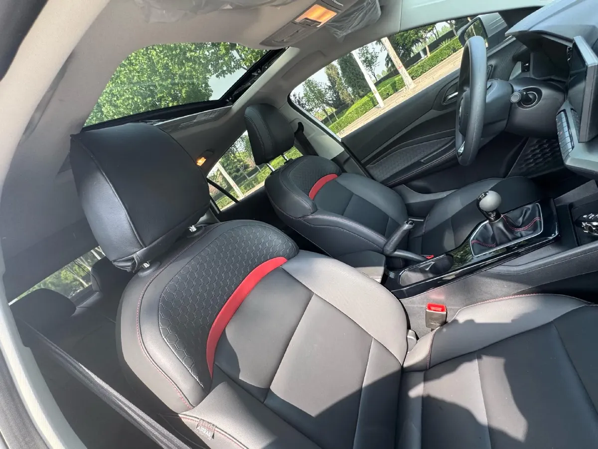 2023 MG 5 1.5L 129HP L4 5MT,autocango,china used car exporter,china ev exporter,chinese used car exporter,chinese used ev exporter