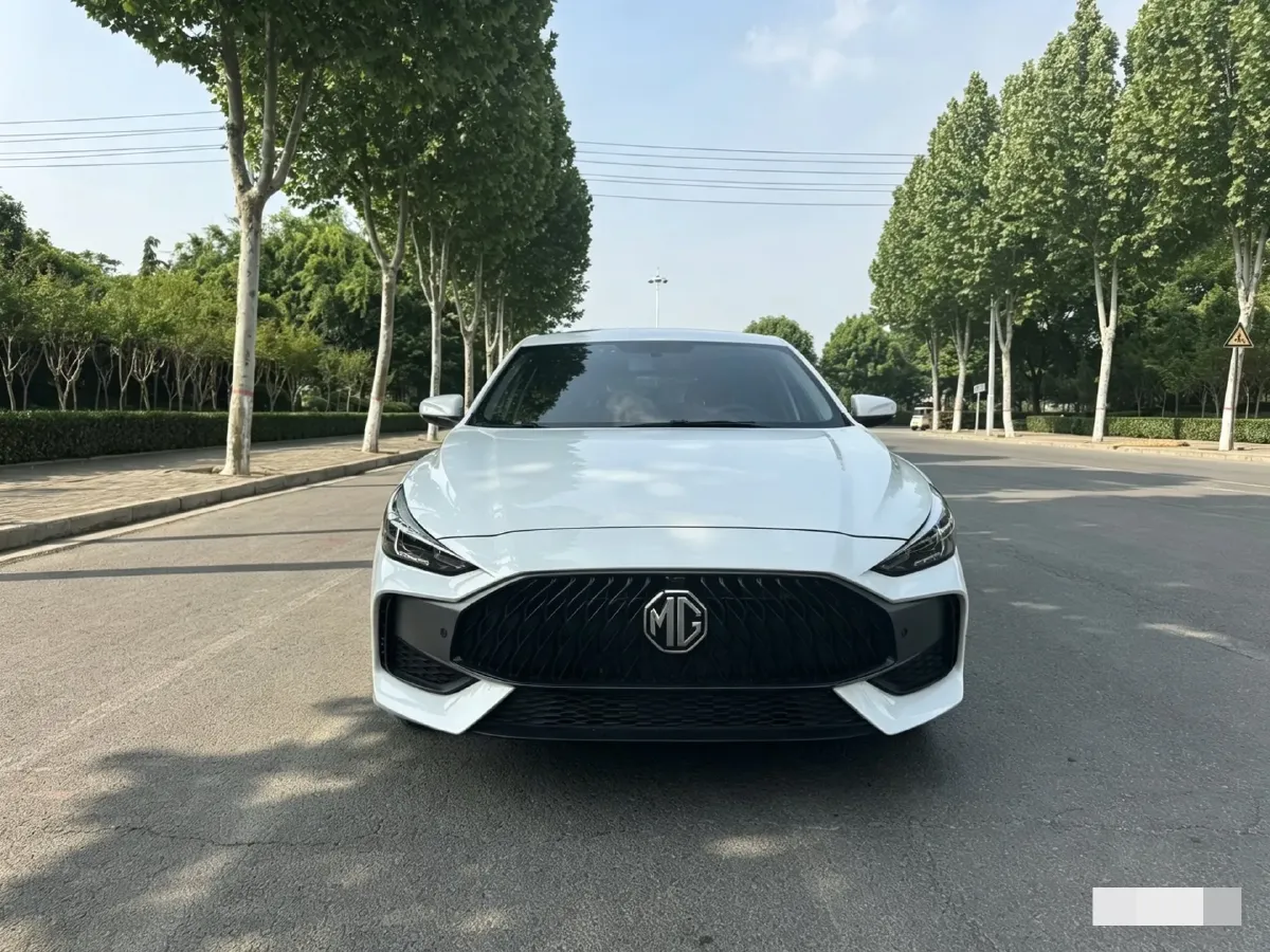 2023 MG 5 1.5L 129HP L4 5MT,autocango,china used car exporter,china ev exporter,chinese used car exporter,chinese used ev exporter