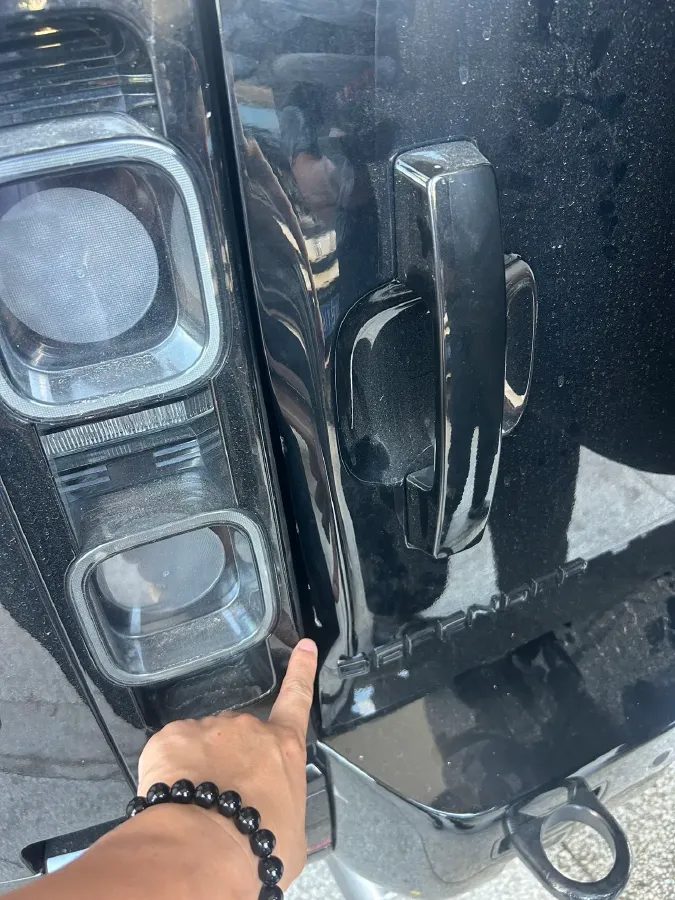 2022 Land Rover Defender 5.0T 525HP V8 8AT,autocango,china used car exporter,china ev exporter,chinese used car exporter,chinese used ev exporter