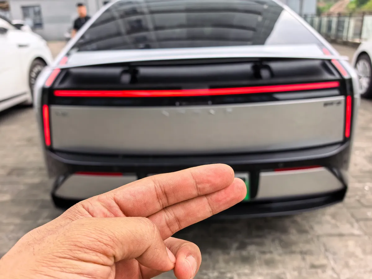 2025 Xpeng P7 BEV,autocango,china used car exporter,china ev exporter,chinese used car exporter,chinese used ev exporter