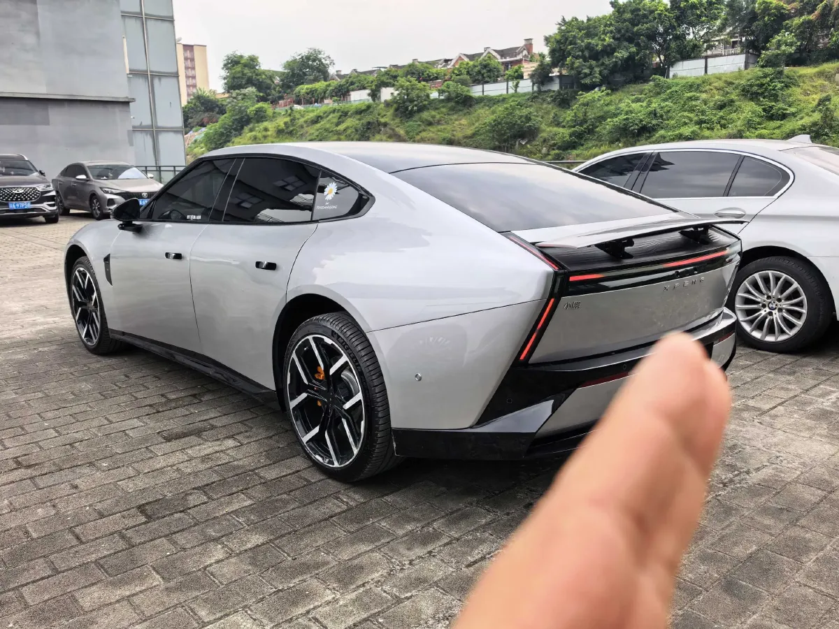 2025 Xpeng P7 BEV,autocango,china used car exporter,china ev exporter,chinese used car exporter,chinese used ev exporter