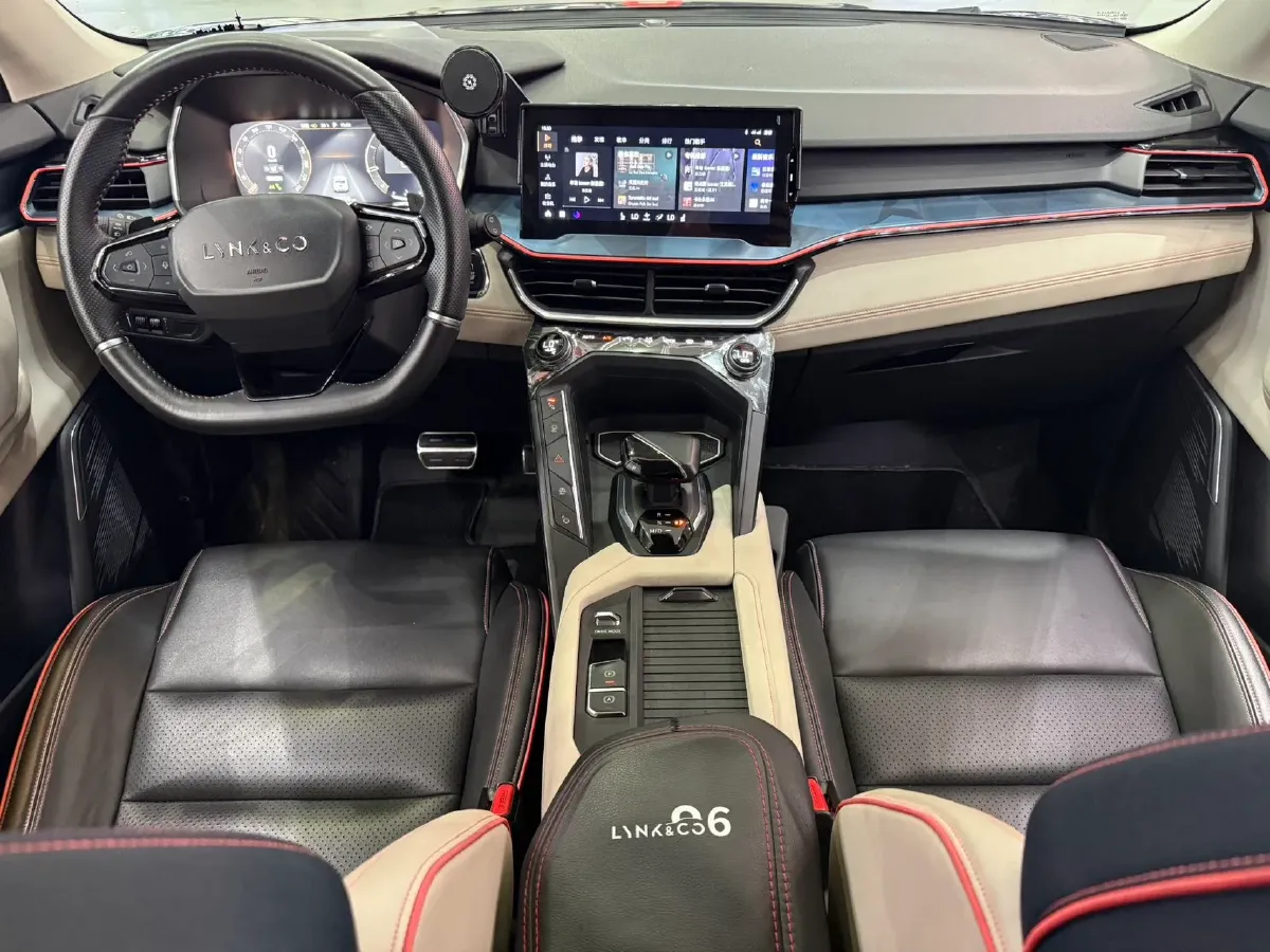 2020 LYNK&CO 06 1.5T 177HP L3 7DCT,autocango,china used car exporter,china ev exporter,chinese used car exporter,chinese used ev exporter