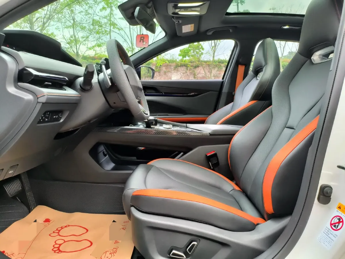 2023 ChangAn UNI-V 1.5T 188HP L4 7DCT,autocango,china used car exporter,china ev exporter,chinese used car exporter,chinese used ev exporter