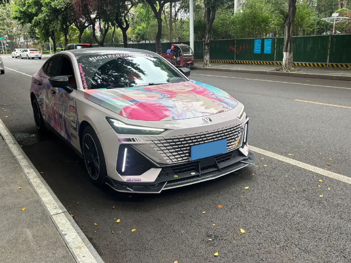 2022 ChangAn UNI-V 1.5T 188HP L4 7DCT,autocango,china used car exporter,china ev exporter,chinese used car exporter,chinese used ev exporter