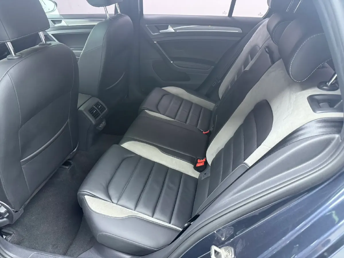 2020 Volkswagen Golf 1.4T 150HP L4 7DCT,autocango,china used car exporter,china ev exporter,chinese used car exporter,chinese used ev exporter