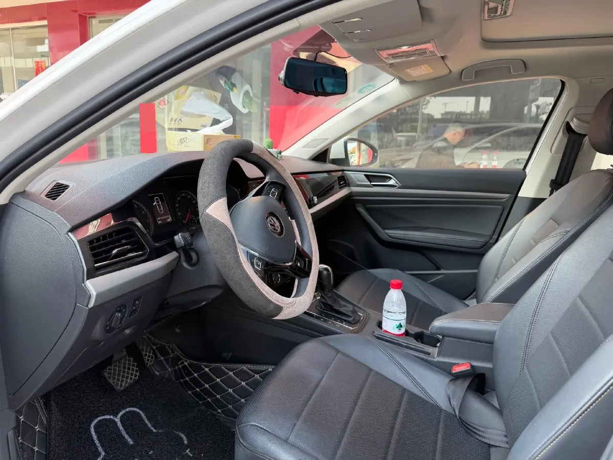 2019 Volkswagen Lavida 1.5L 113HP L4 6AT,autocango,china used car exporter,china ev exporter,chinese used car exporter,chinese used ev exporter