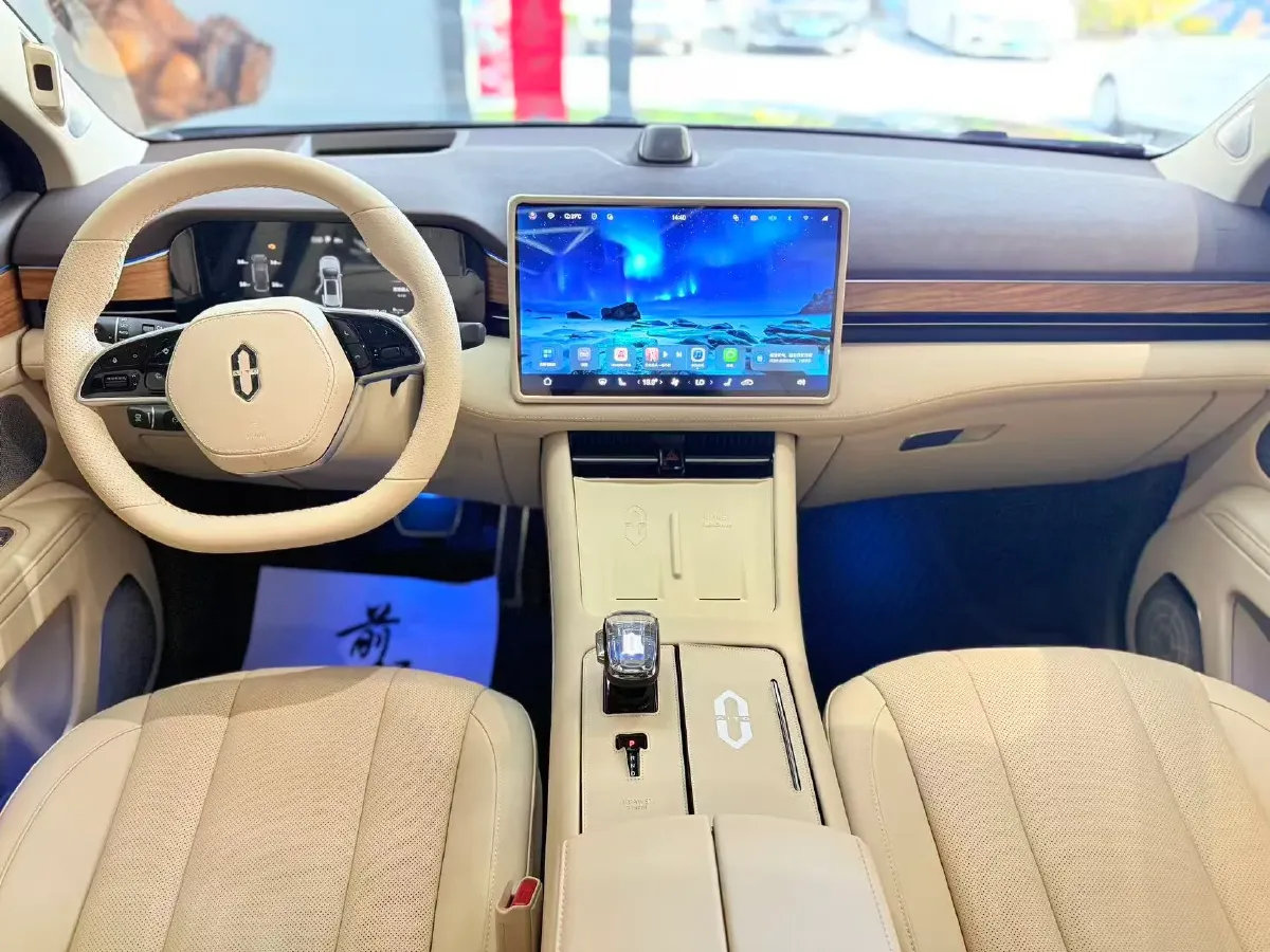 2024 AITO AITO M7 1.5T 152HP L4 REEV 40KWH,autocango,china used car exporter,china ev exporter,chinese used car exporter,chinese used ev exporter