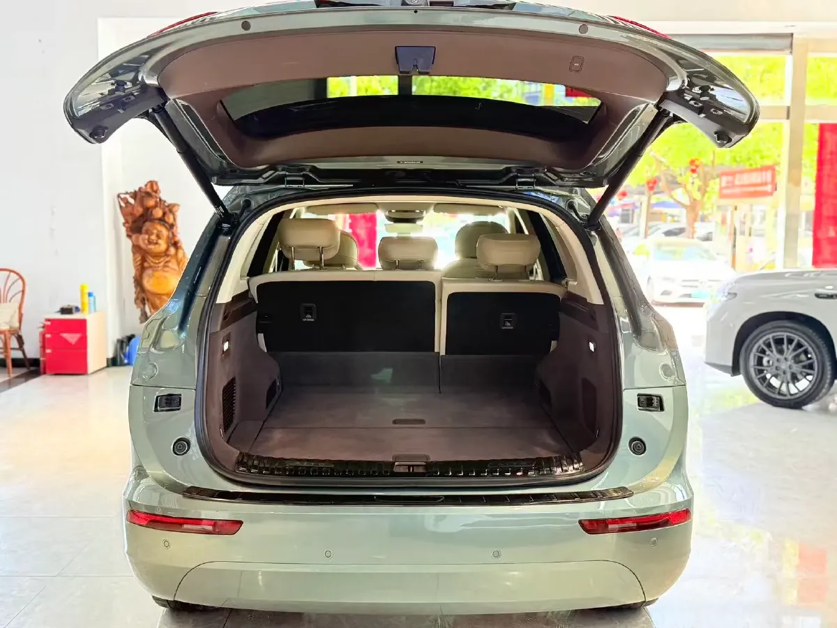 2024 AITO AITO M7 1.5T 152HP L4 REEV 40KWH,autocango,china used car exporter,china ev exporter,chinese used car exporter,chinese used ev exporter