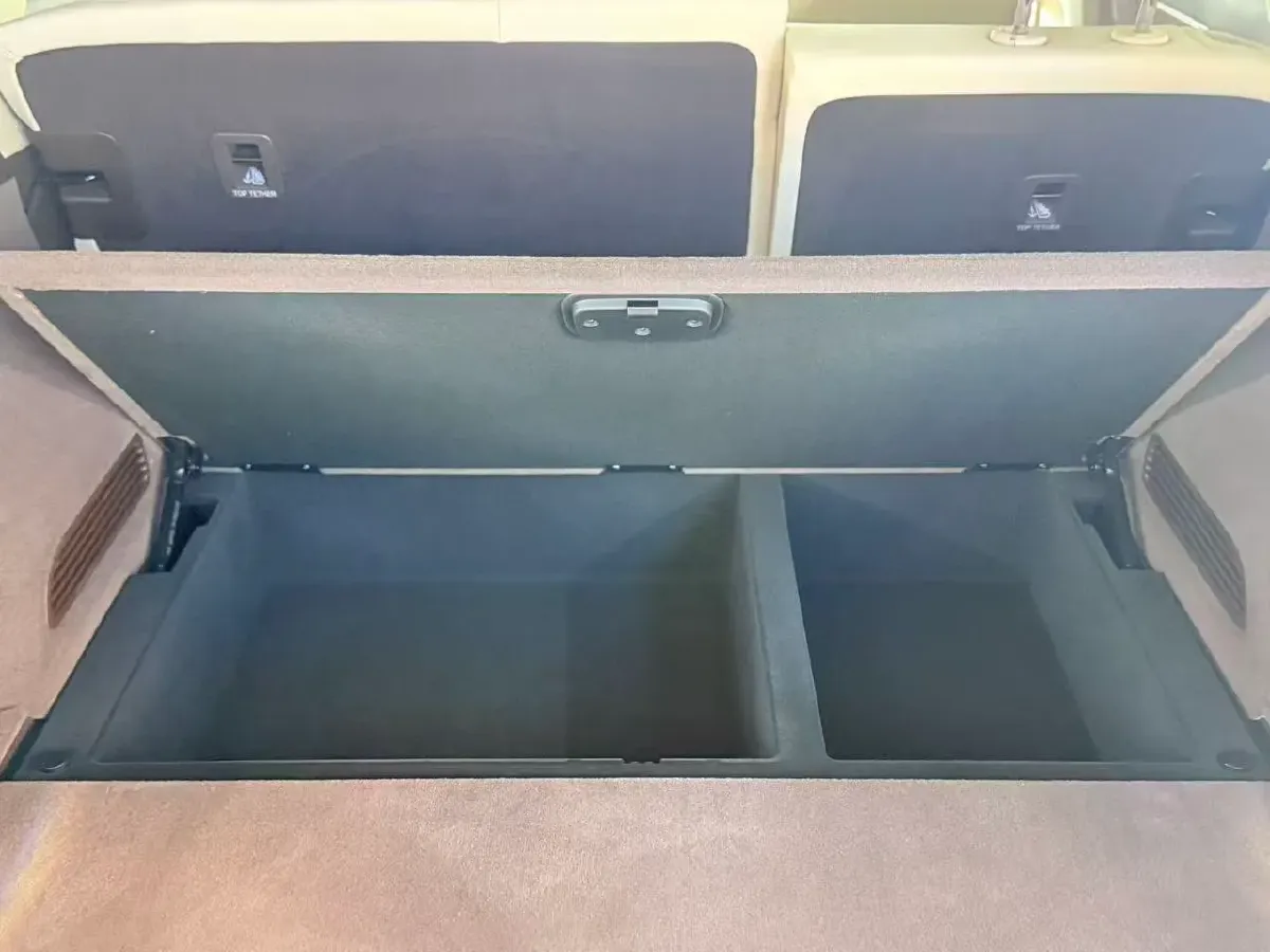 2024 AITO AITO M7 1.5T 152HP L4 REEV 40KWH,autocango,china used car exporter,china ev exporter,chinese used car exporter,chinese used ev exporter