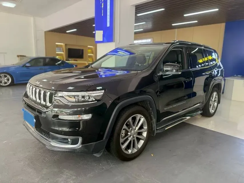 2018 Jeep Grand Commander 2.0T 265HP L4 9AT,autocango,china used car exporter,china ev exporter,chinese used car exporter,chinese used ev exporter