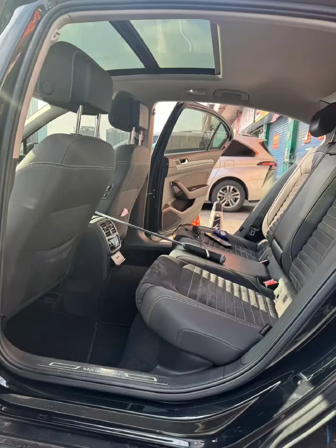 2020 Volkswagen Magotan 2.0T 186HP L4 7DCT,autocango,china used car exporter,china ev exporter,chinese used car exporter,chinese used ev exporter