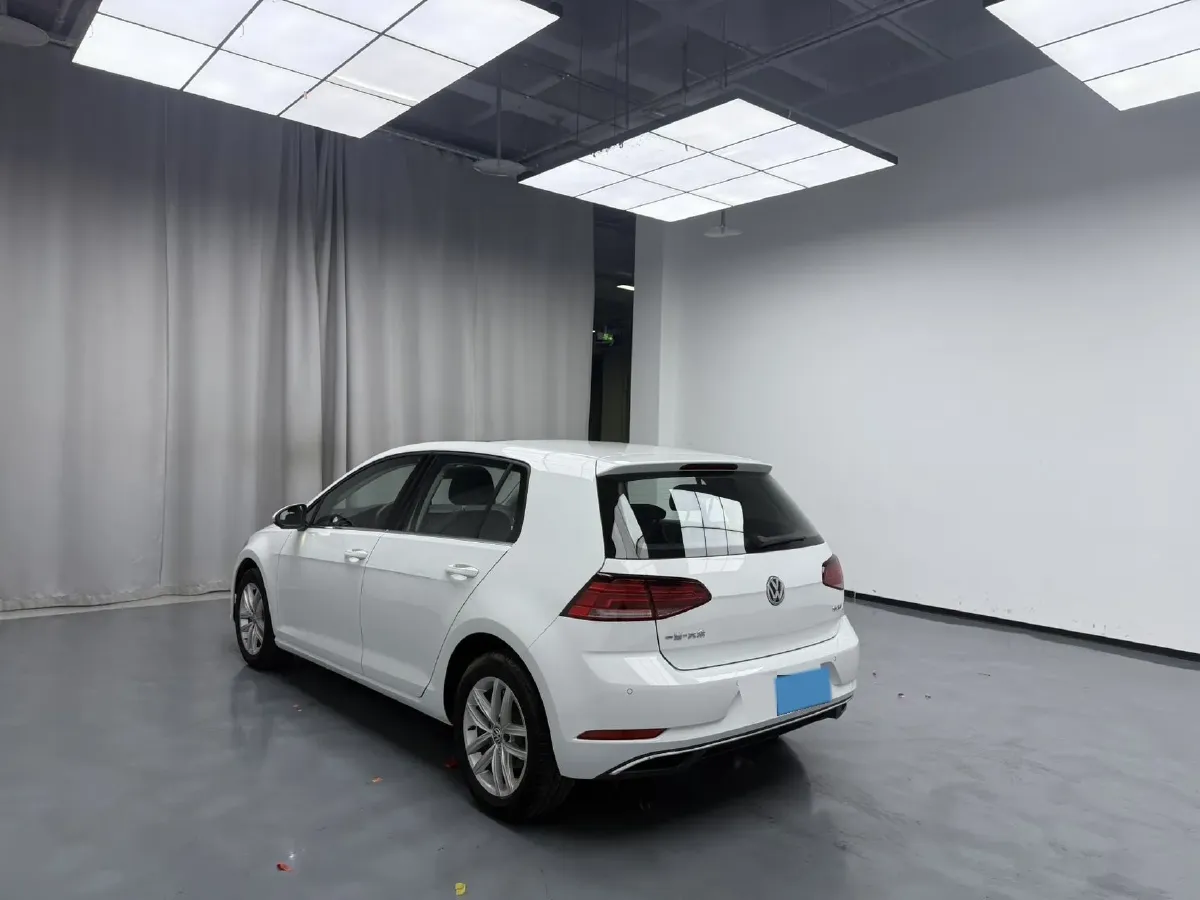 2018 Volkswagen Golf 1.6L 110HP L4 6AT,autocango,china used car exporter,china ev exporter,chinese used car exporter,chinese used ev exporter