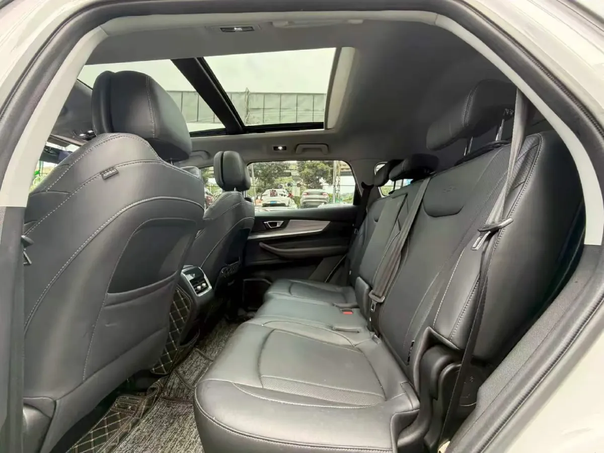 2021 Chery Tiggo 8 1.6T 197HP L4 7DCT,autocango,china used car exporter,china ev exporter,chinese used car exporter,chinese used ev exporter